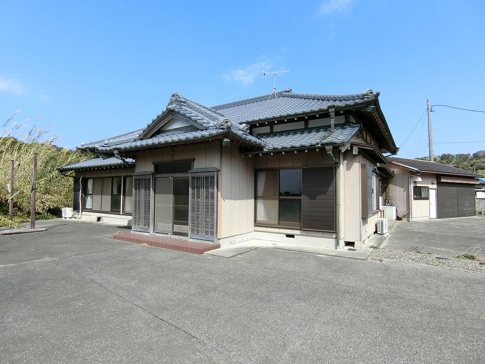 南房総市白浜町滝口の戸建売却