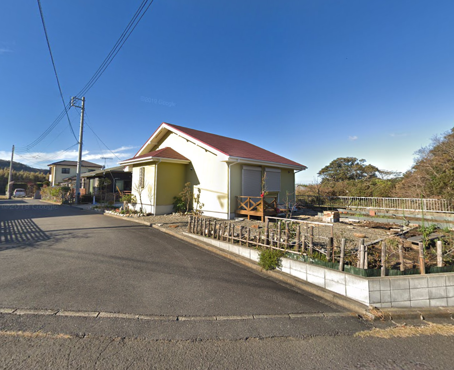 館山市加賀名の築浅別荘売却